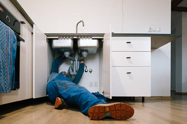 Professional Emergency Plumber technician working in Jackson, NJ